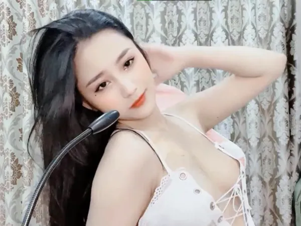 clip sex some Cơ thể không vết muỗi đốt cùng cái lồn ướt át